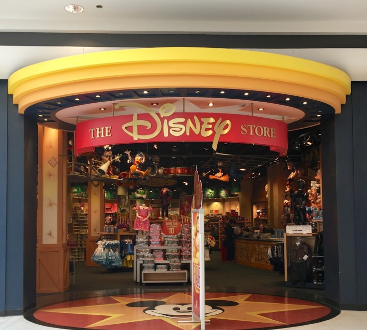 Disney Store (Newark,&nbspCA)